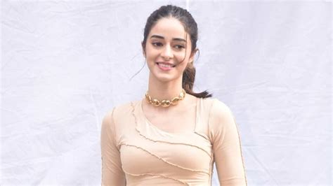 naked ananya pandey|Ananya Panday Nude Pics Collection